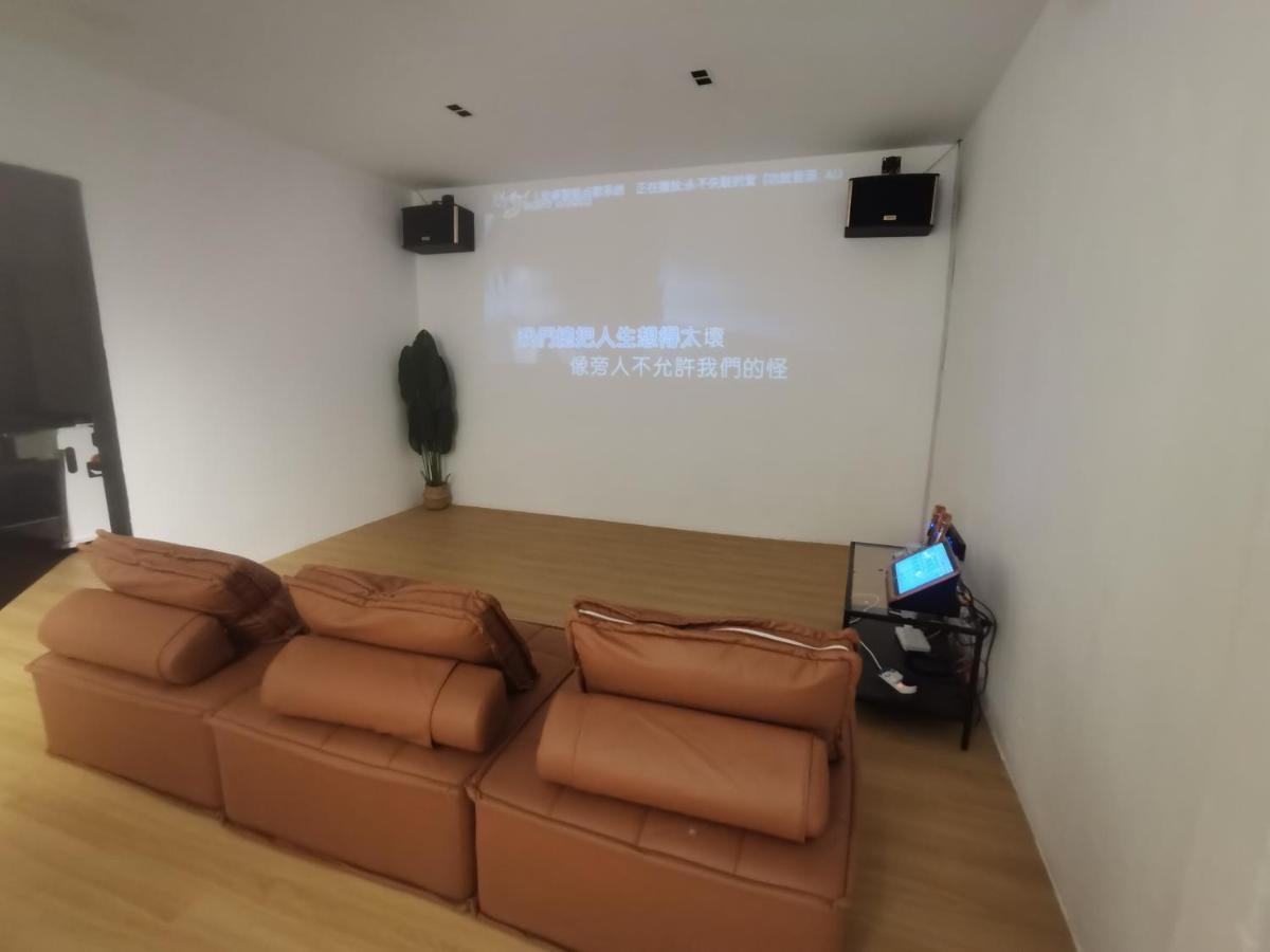 Cozy Homestay With Karaoke System & Pool Table Куала-Лумпур Экстерьер фото